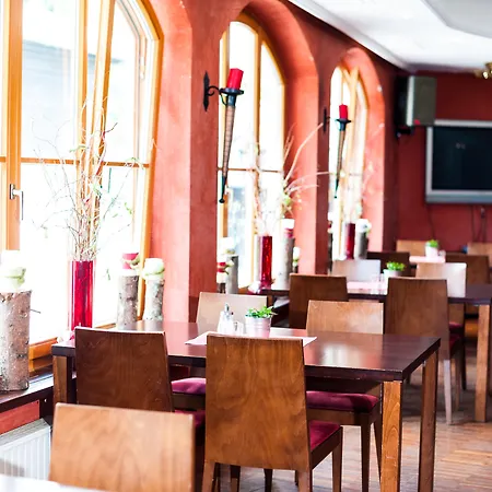 Otel Der Waldhof Zell am See