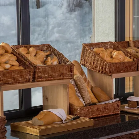 Der Waldhof Hotell 4*