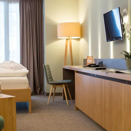 Der Waldhof Hotell 4*