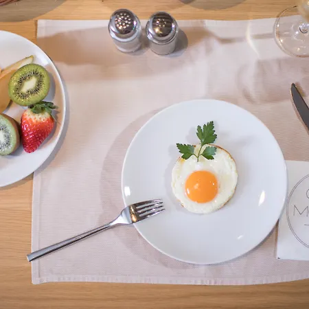 Der Waldhof 호텔 4*
