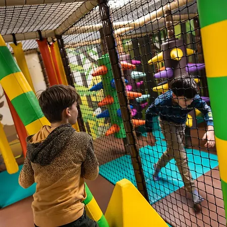 Der Waldhof Hotell 4*