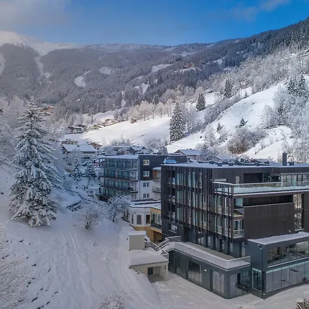 Hotel Der Waldhof Zell am See