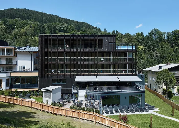 Hotell Der Waldhof Zell am See